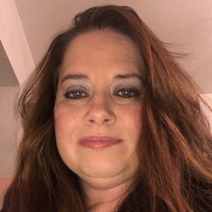 Meet your Posher, Dena